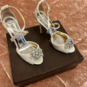 Badgley Mischka Bridal Shoes Sadie (white satin) 7 1/2 Never Worn